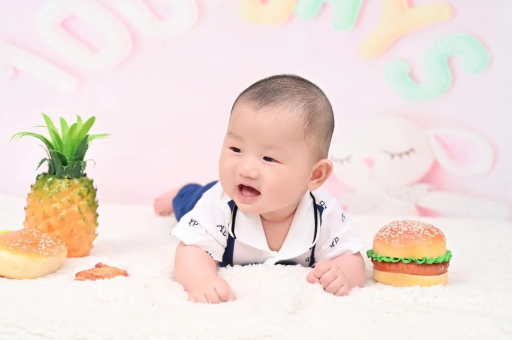 哪里可以供卵代生孩子宝宝脸上有红疙瘩